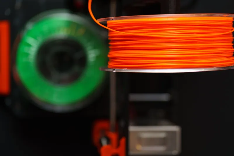 Buy Now or Wait It Out? How Smart Makers Are Navigating the Tariff-Driven Equipment Dilemma